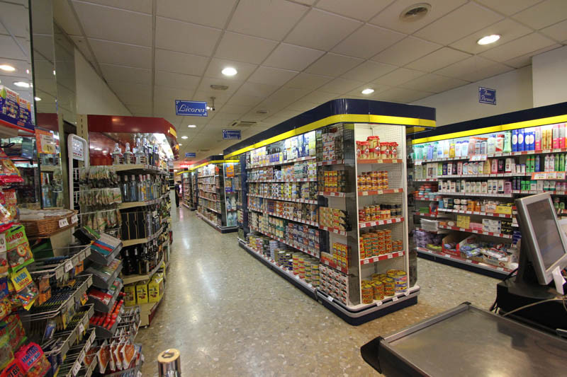 interior supermercado alsara