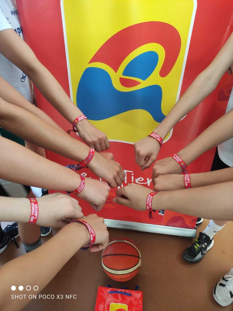 ALSARA felicita a las subcampeonas de España de baloncesto infantil. 1