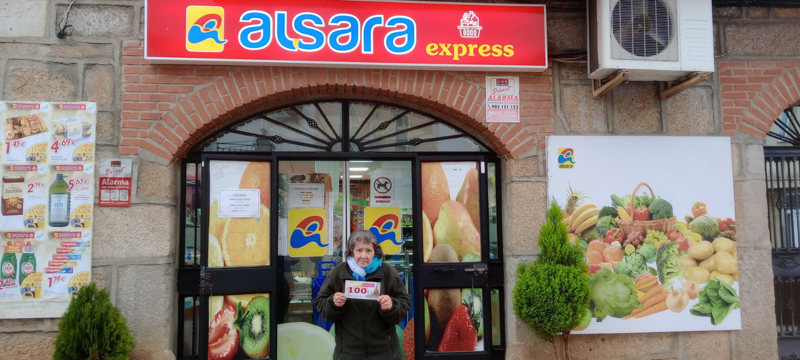 Nuestros clientes continúan recogiendo sus Regalos de los sorteos de Navidad 6