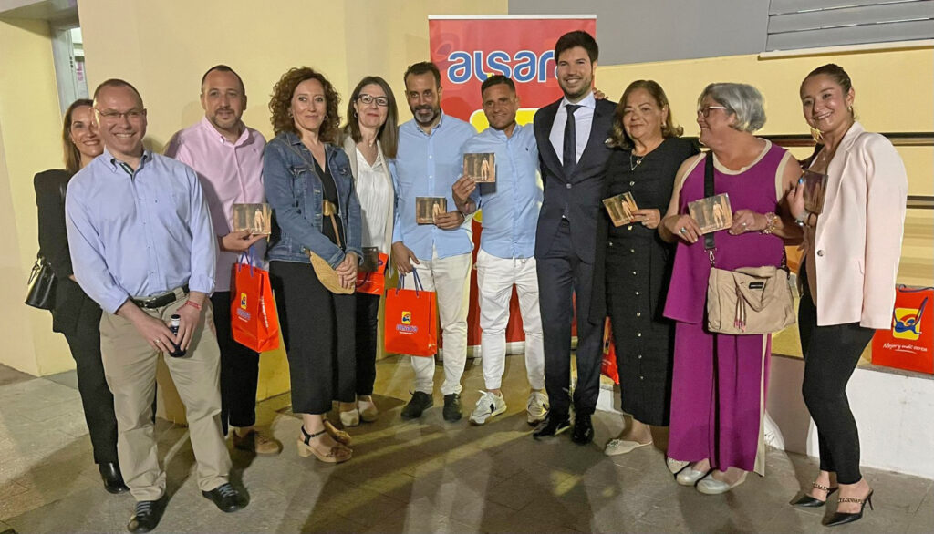 Una noche inolvidable con Paco Montalvo gracias a Supermercados Alsara 1